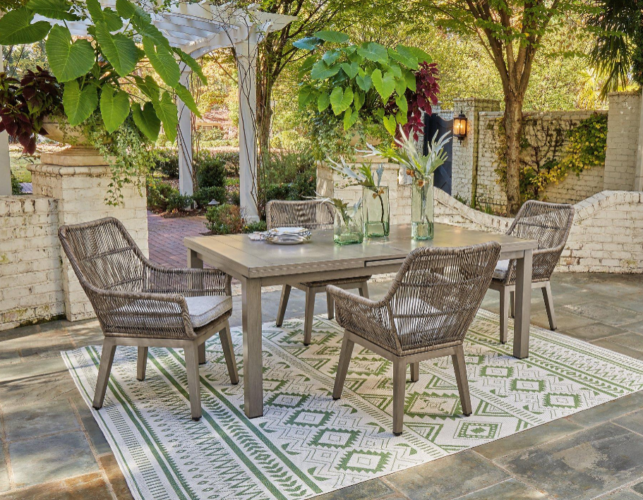 Beach Front Outdoor Set