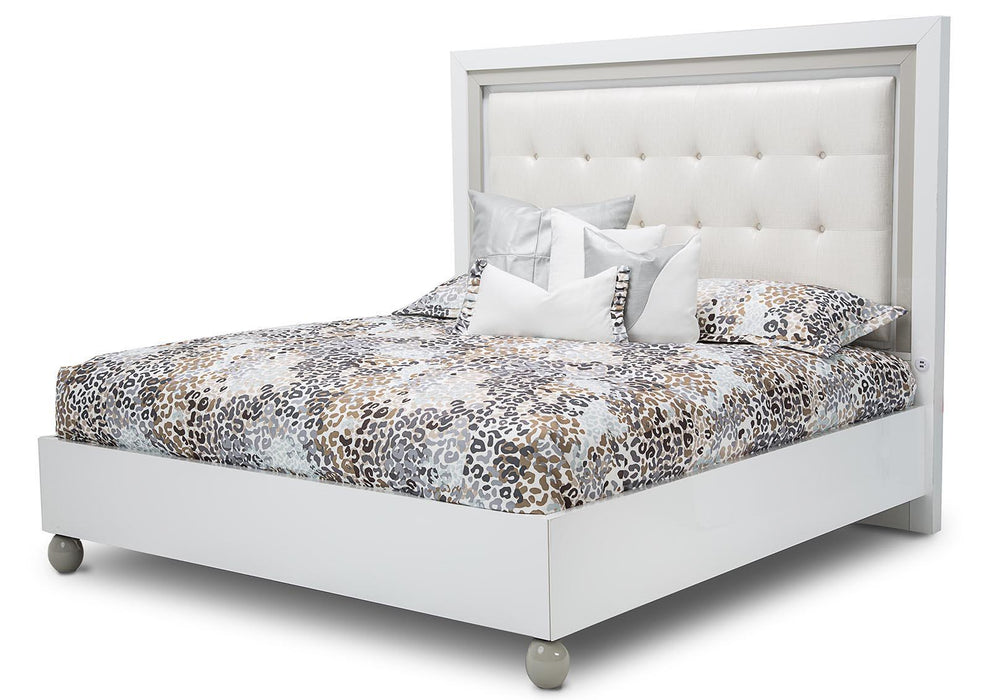 Sky Tower King Upholstered Platform Bed in White Cloud
